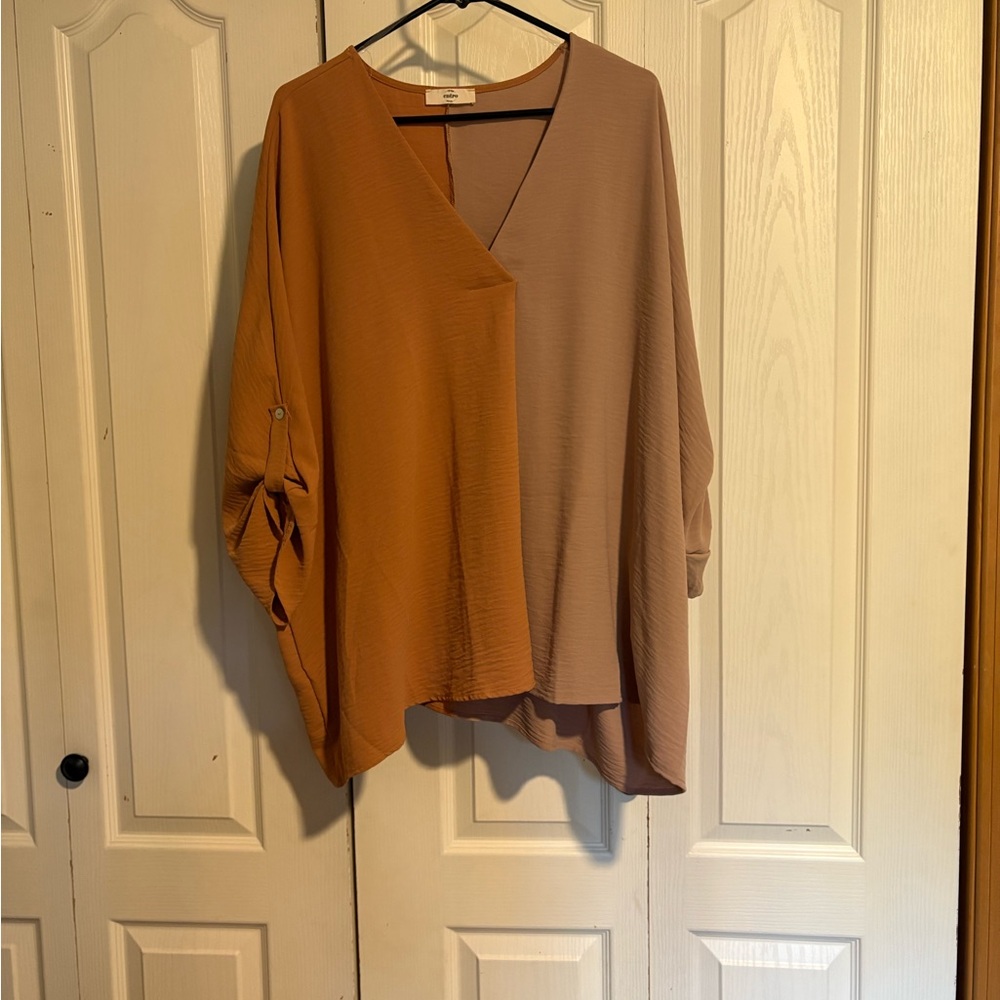 Entro Camel Combo 3/4" Sleeve V-Neck Tonic Top - Picture 2 of 2